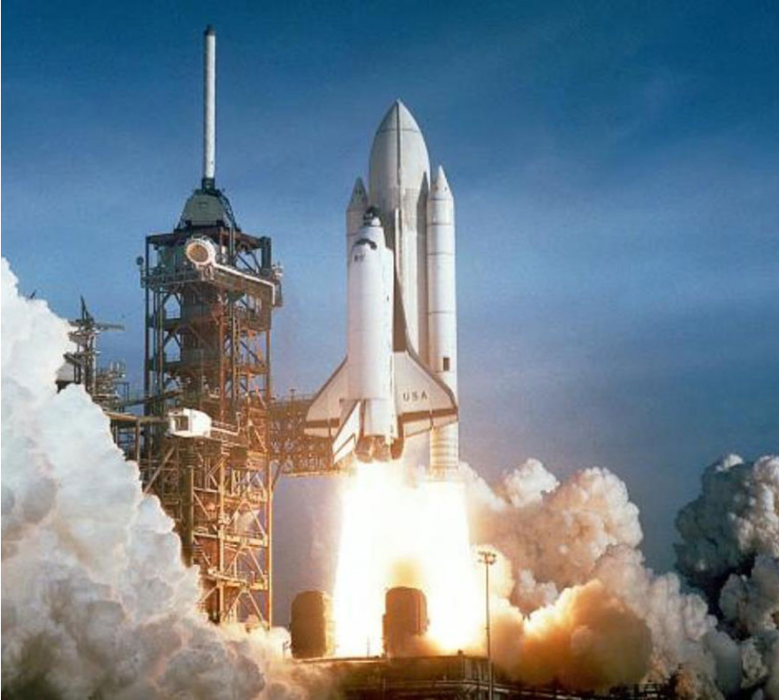 中國(guó)人首次進(jìn)入自己的空間站，為祖國(guó)驕傲